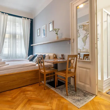 Cozy Close To Old Town Square *